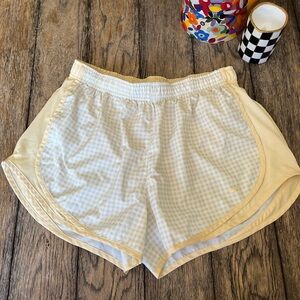 Nike Cream Athletic Shorts Lightweight Breathable Design